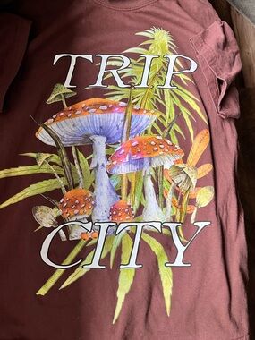 Trip City Brown Graphic Mushroom Short Sleeve Tee